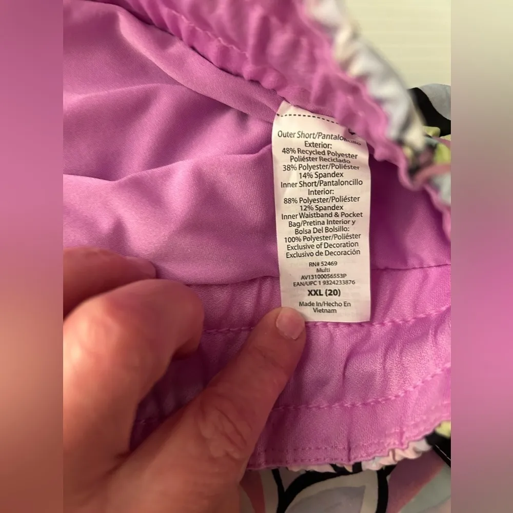 NWT. AVIA Flower Active Running Shorts with Bike Liner.  Size XXL (20) - Image 9