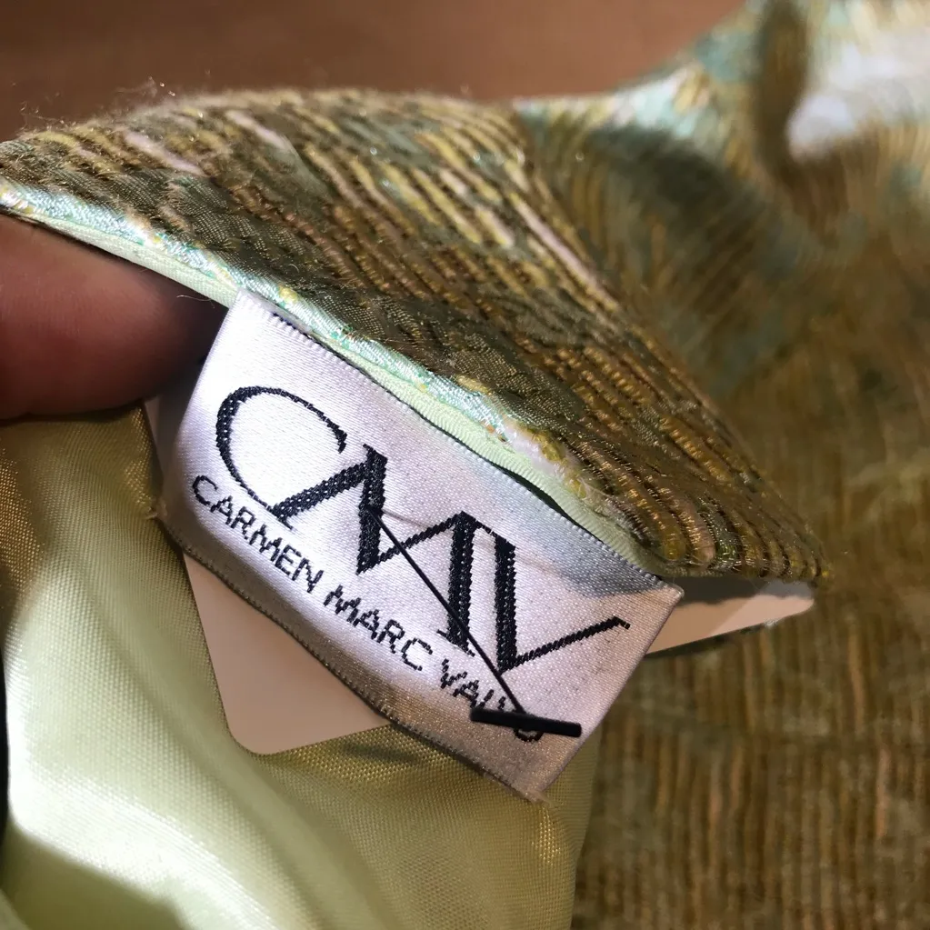 CARMEN MARC VALVO GREEN & AQUA BROCADE BEADED SHEATH DRESS (M) - Image 12