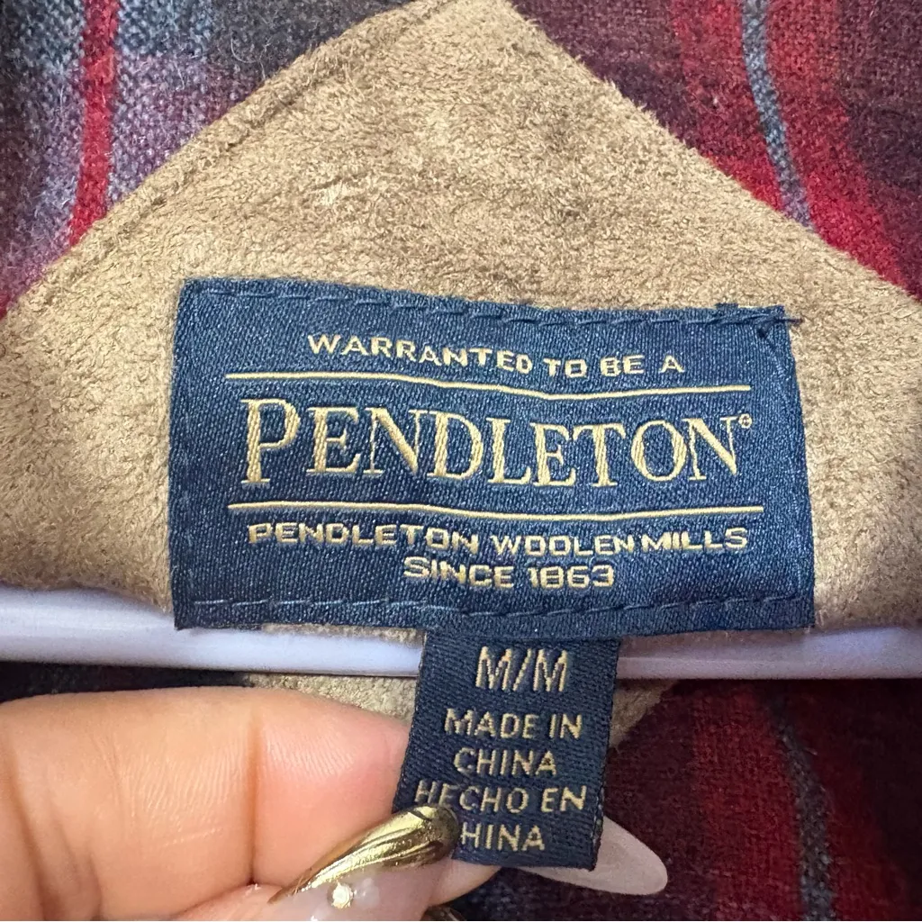 Pendleton Burgundy Fuzzy Sherpa Zip Jacket Plaid Pocket Cozy Fleece Size M - Image 9