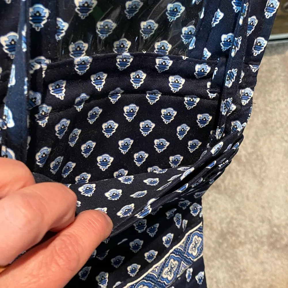 Vera Bradley Small Crossbody Bag - Image 3