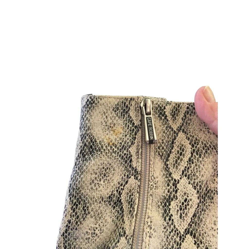 Cape Robbin Snakeskin Ankle Boots Cream Size 8 - Image 8