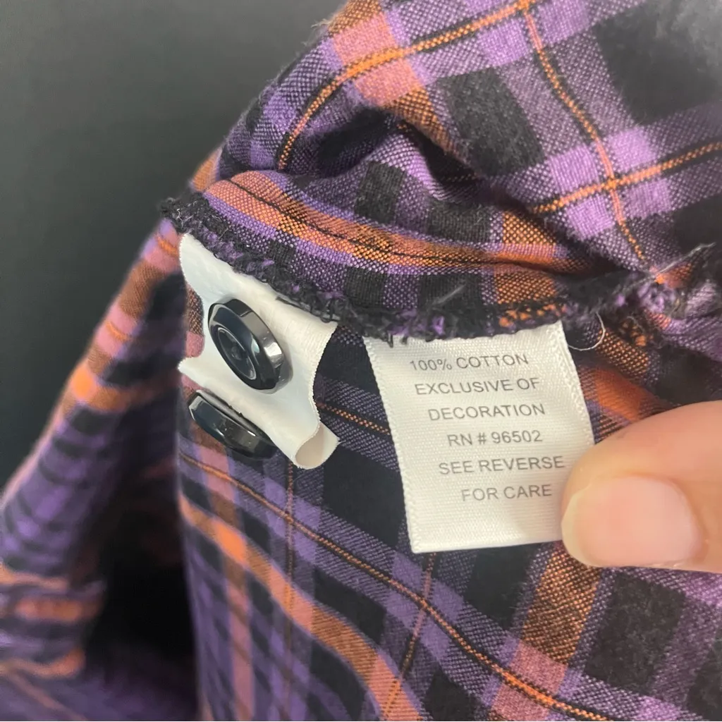 Krazy Kat Halloween Button Up Shirt Sz XL Plaid Velvet Rhinestone Detail Bats - Image 7