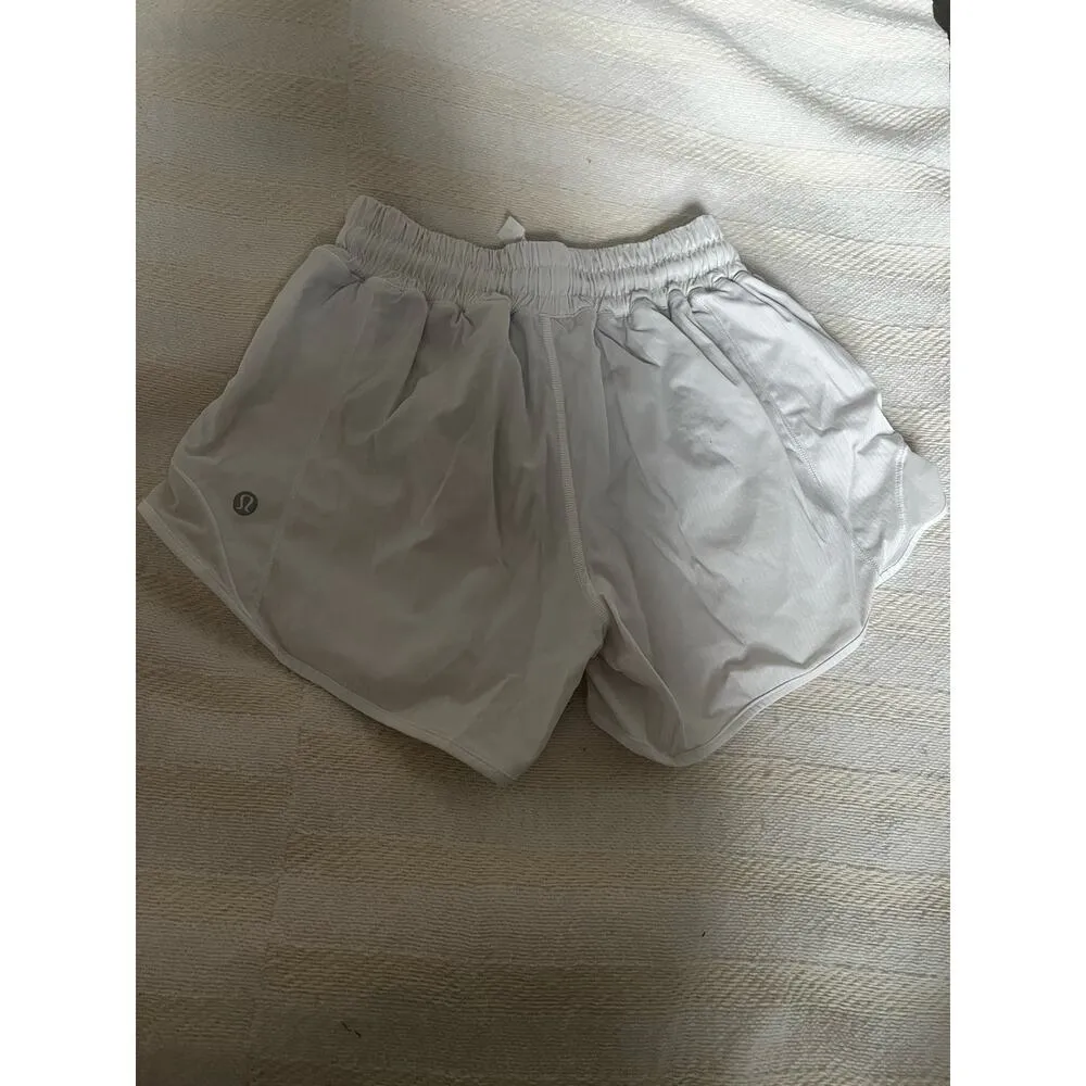 Lululemon  Hotty Hot Short II *Long 4" - Image 4