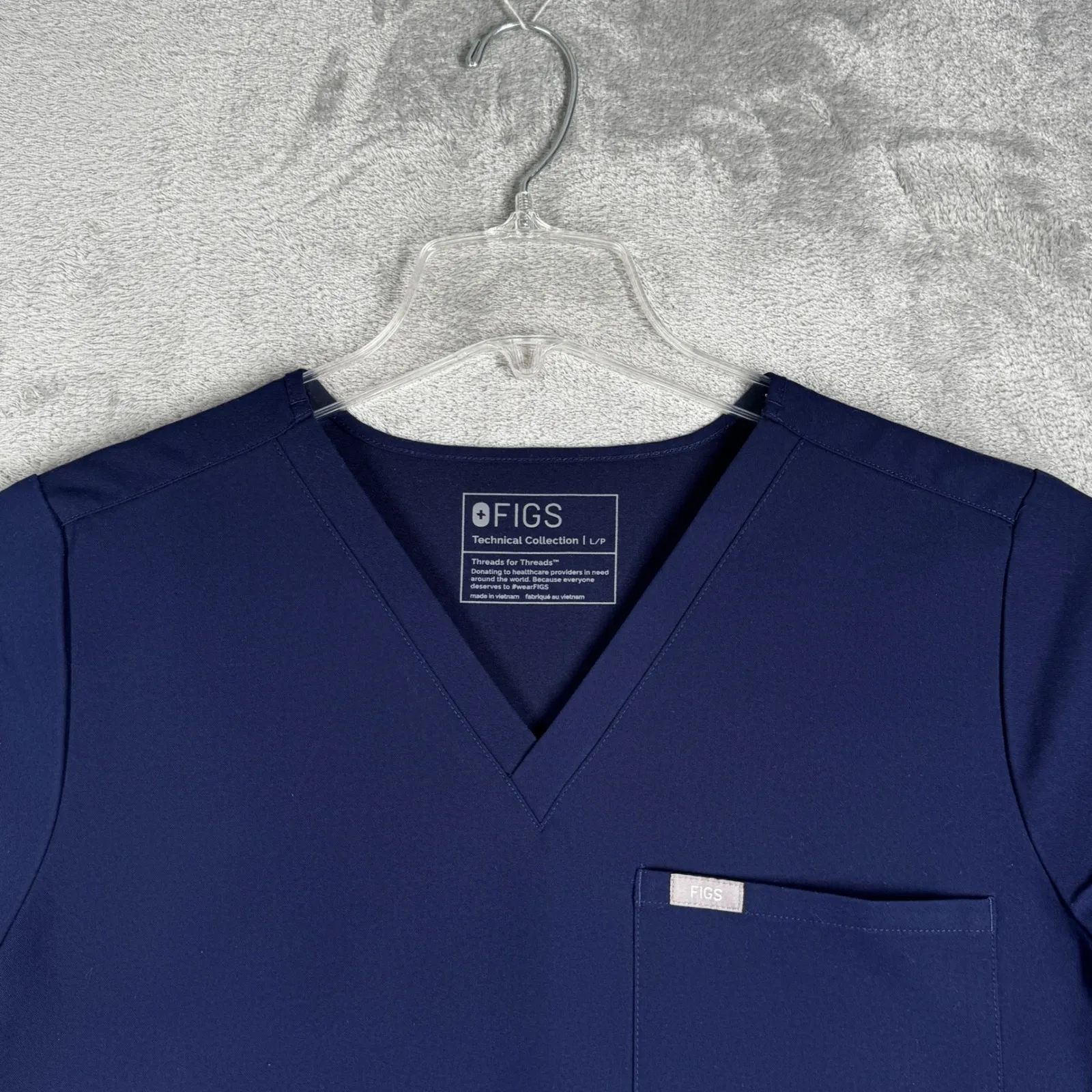 FIGS‎ Catarina Scrub Top Womens L Navy One Pocket V Neck Workwear Minimalist - Image 4