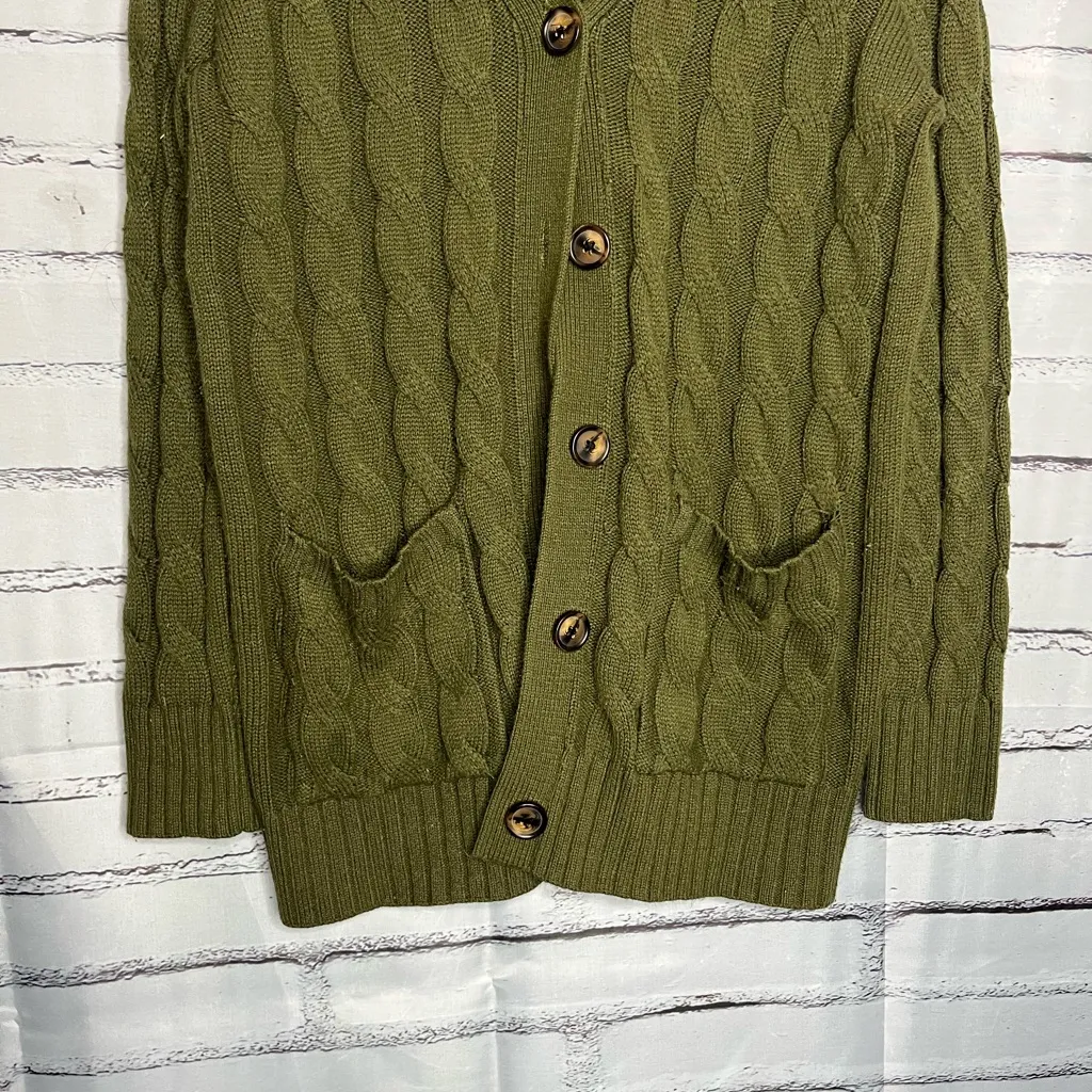Zesica Olive Green V‑Neck Button‑Up Cardigan L Lightweight Cozy Everyday Layer Size L - Image 4