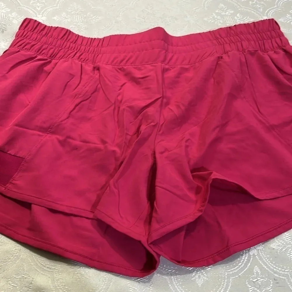 Champion women shorts L - Image 14