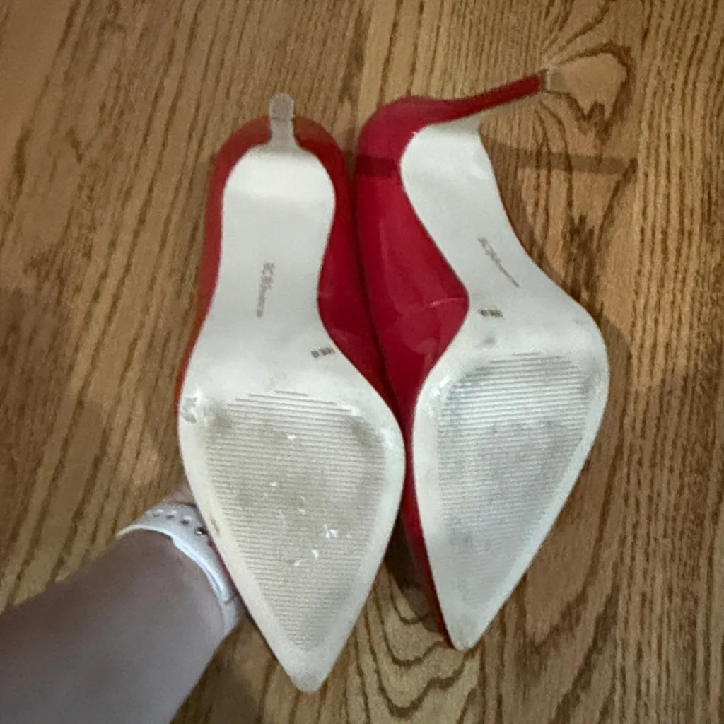Elegant Red Pumps BCBG generation patent 4 inch heel size 10 - Image 5