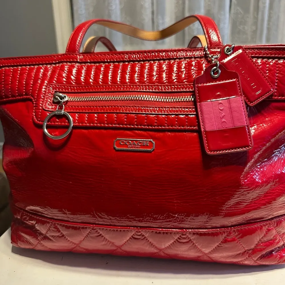 Coach  Red Croc-Embossed Tote Bag - Image 9
