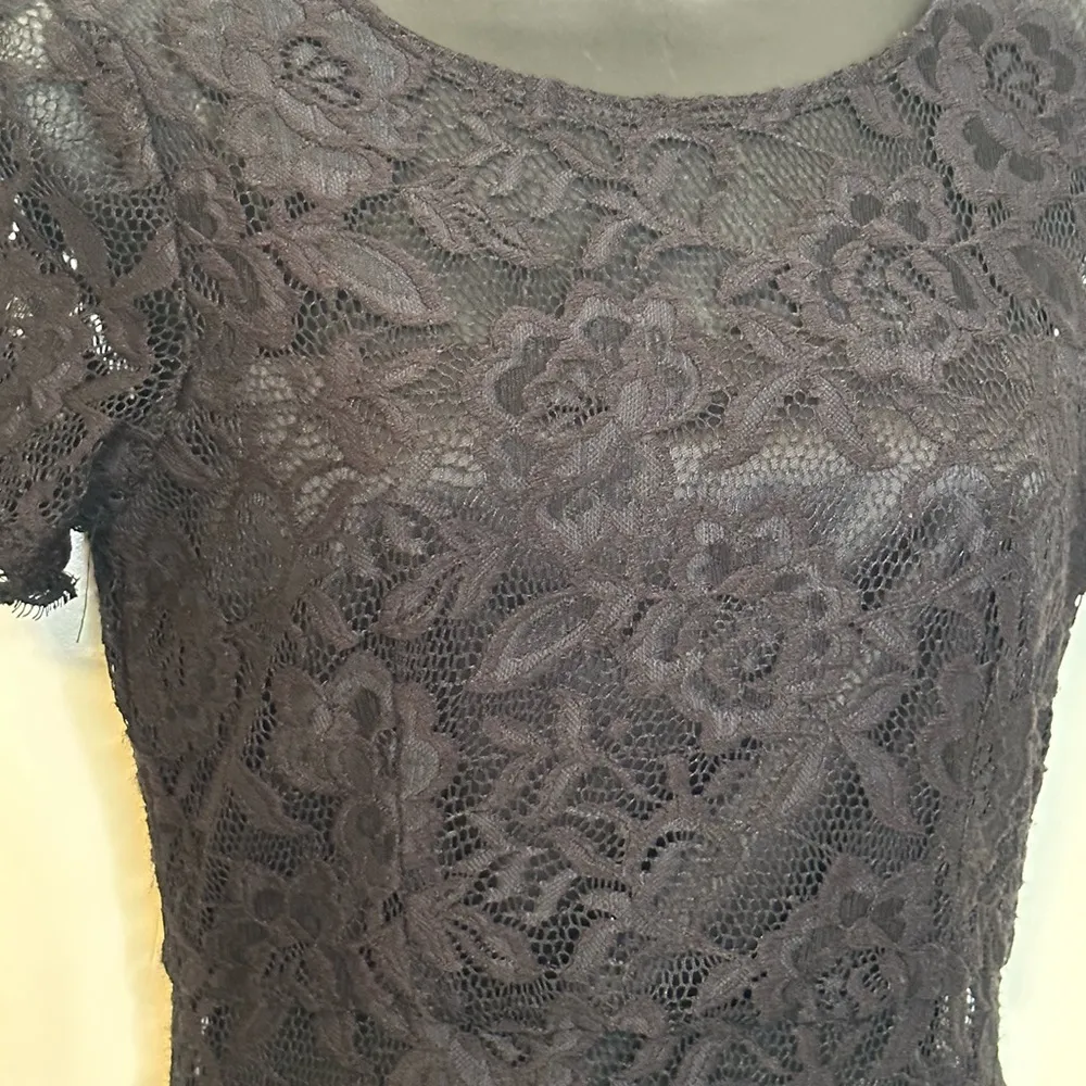 NSR Women’s Black Lace Overlay Dress with Peekaboo Waist Size XS NWT - Image 4