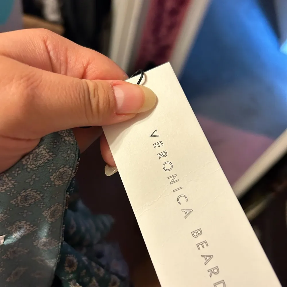 NWT VERONICA BEARD RANDA TOP - Image 7