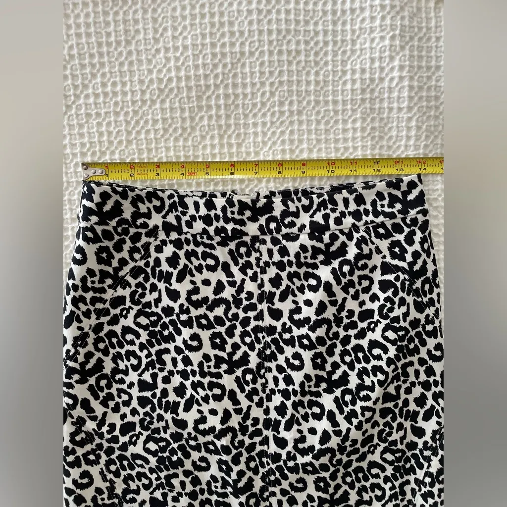 ANN TAYLOR Black & White Leopard Animal Print Pencil Skirt Size 2 - Image 5