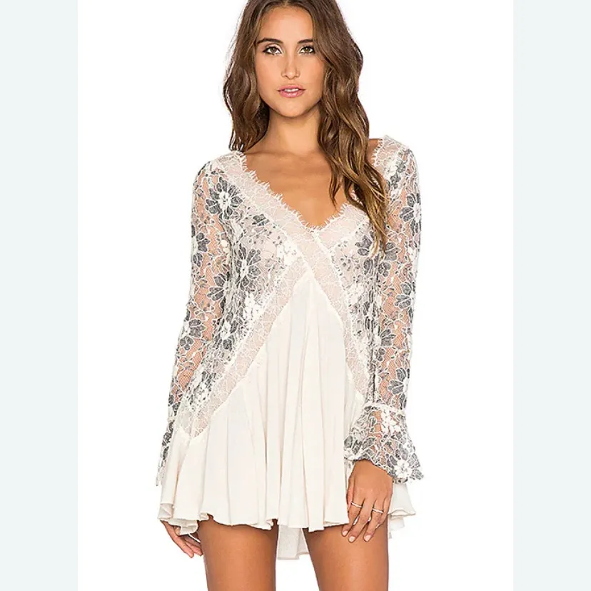 TULAROSA Skylar Floral Lace Black Cream Boho Revolve Bell sleeve party Dress - Image 2