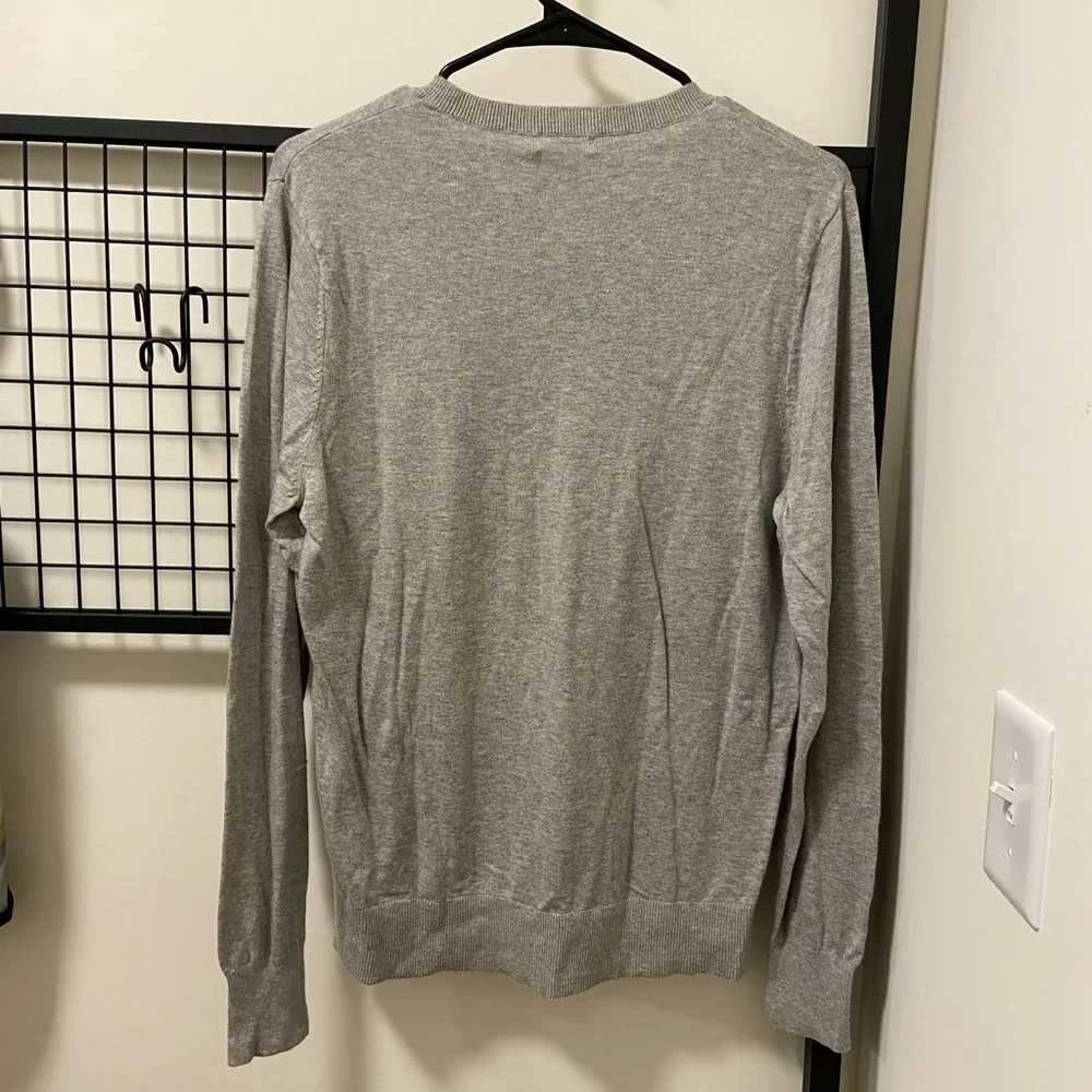 NWT | Merona women’s v-neck sweater —‎ medium - Image 5