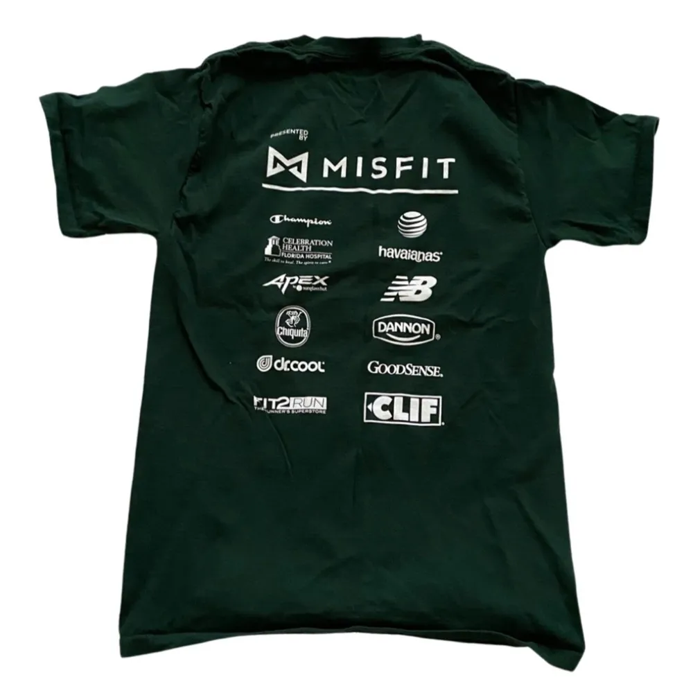 runDisney Mickey’s Holiday 5K Disney World 2016 Race Shirt Adult Small - Image 3