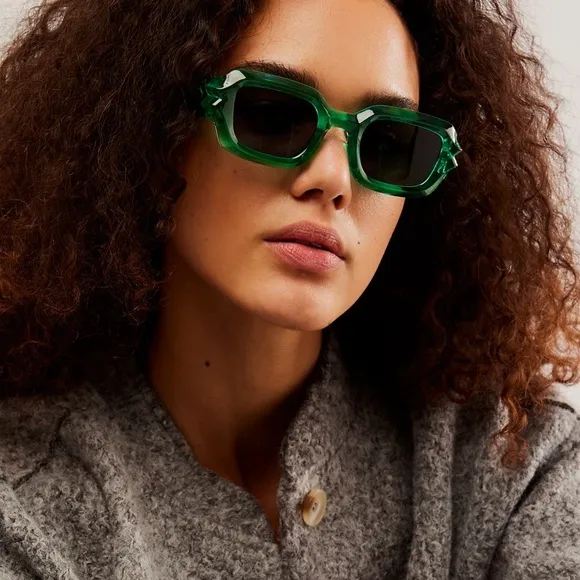 Geometric Green Rectangle Sunglasses - Image 7