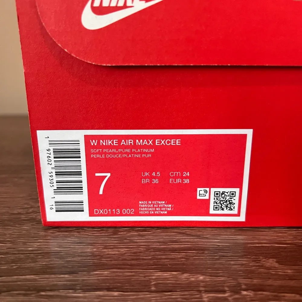 Nike Air Max Excee  Soft Pearl/Platinum Sneakers - Image 11