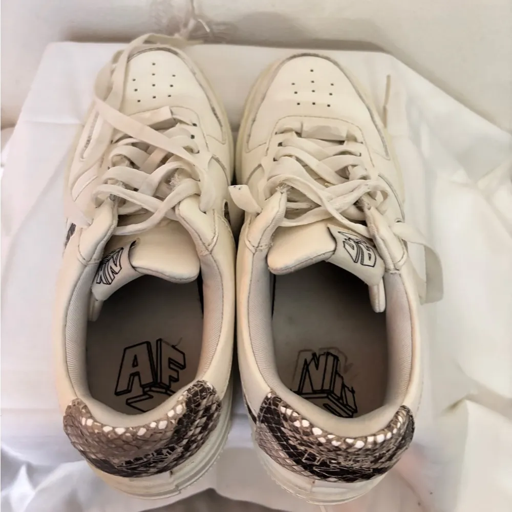 Nike Air Forces White Size 6.5 - Image 8