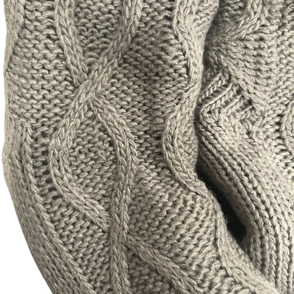 NWT MUK LUKS Women's Pom Cabin Dark Grey Cable Knit Sweater Socks L/XL (8 - Image 5