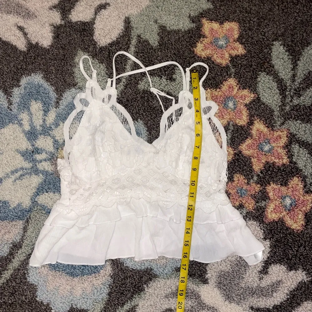 OCEAN DRIVE ruffle lace cropped tank top size medium - Image 6