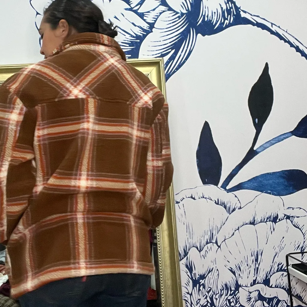 Brown Plaid Fleece Teddy Jacket Size L - Image 3