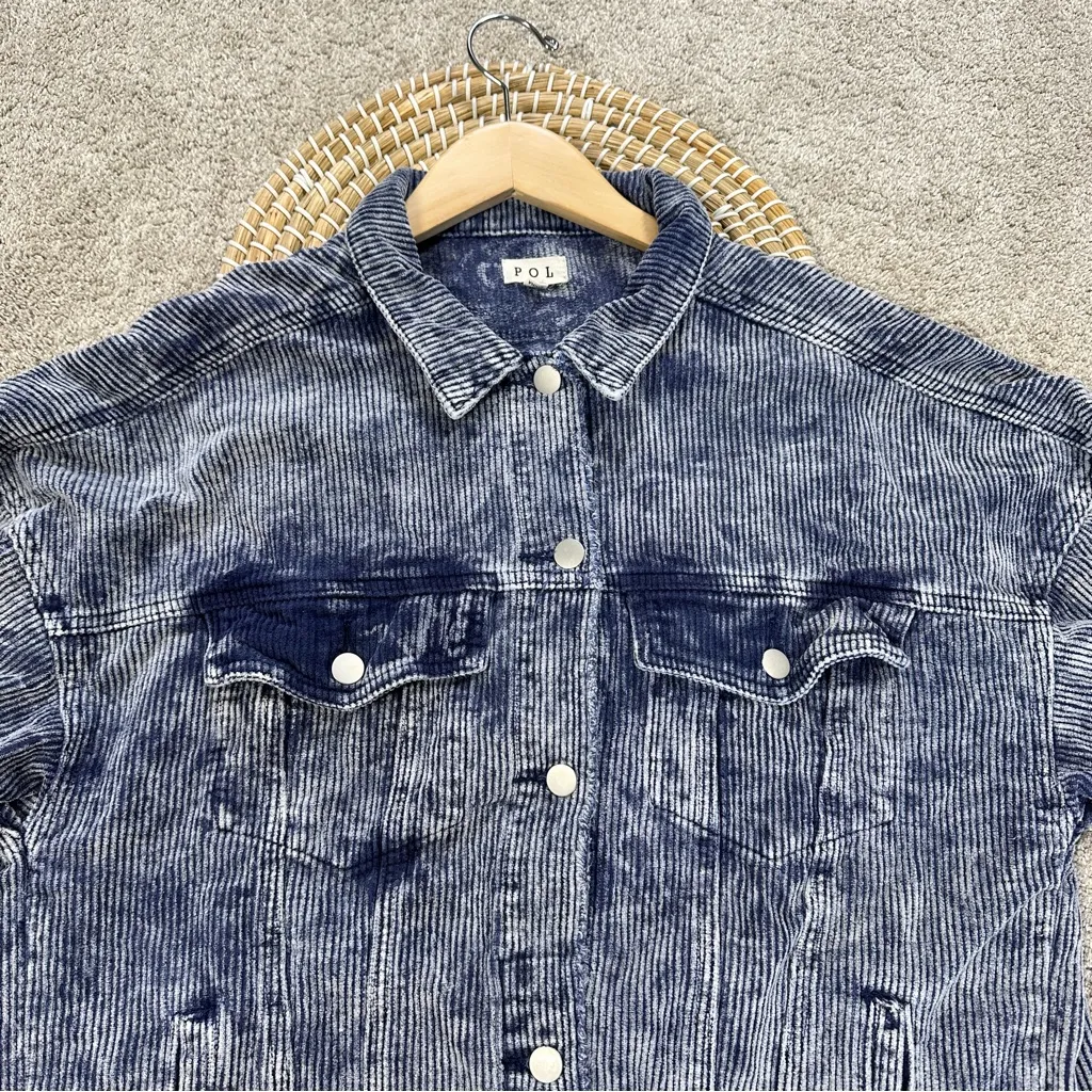 POL Women’s Corduroy Denim Button Down Trucker Jacket in Vintage Wash Blue M - Image 5