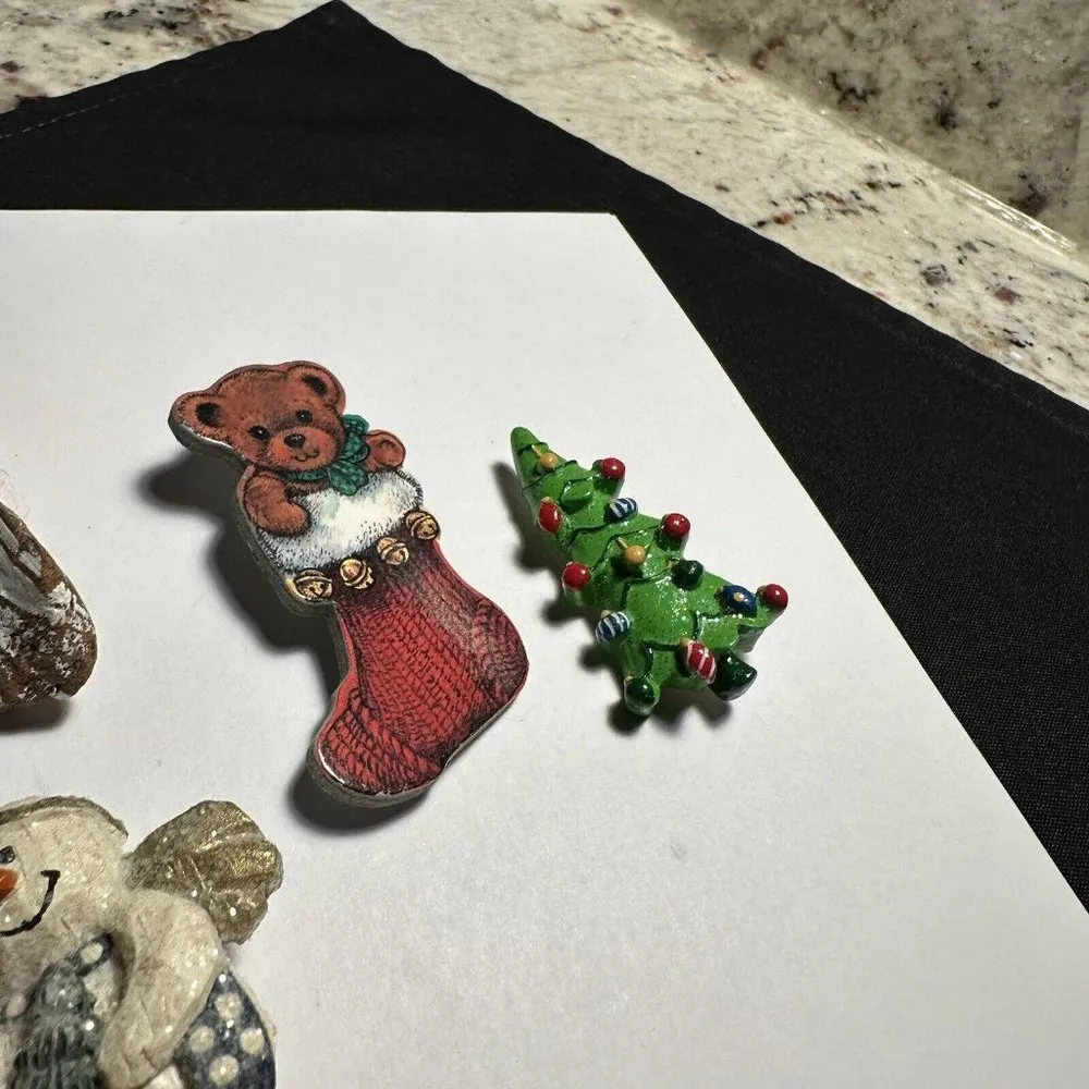 Lot Of 4 Holiday Brooch Pins Bear, Santa Claus, Christmas Tree & Snowman - Image 5