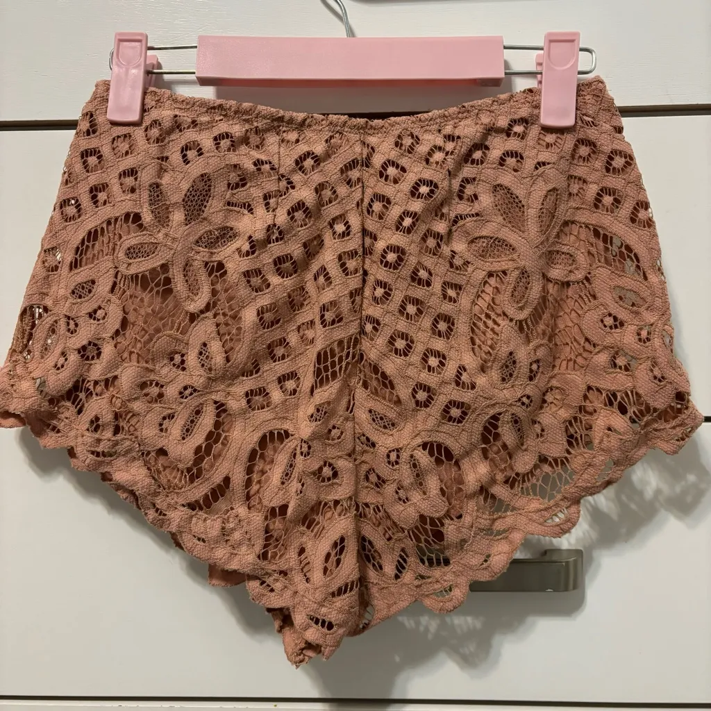 Free People Adella Shorts Blush - Image 3