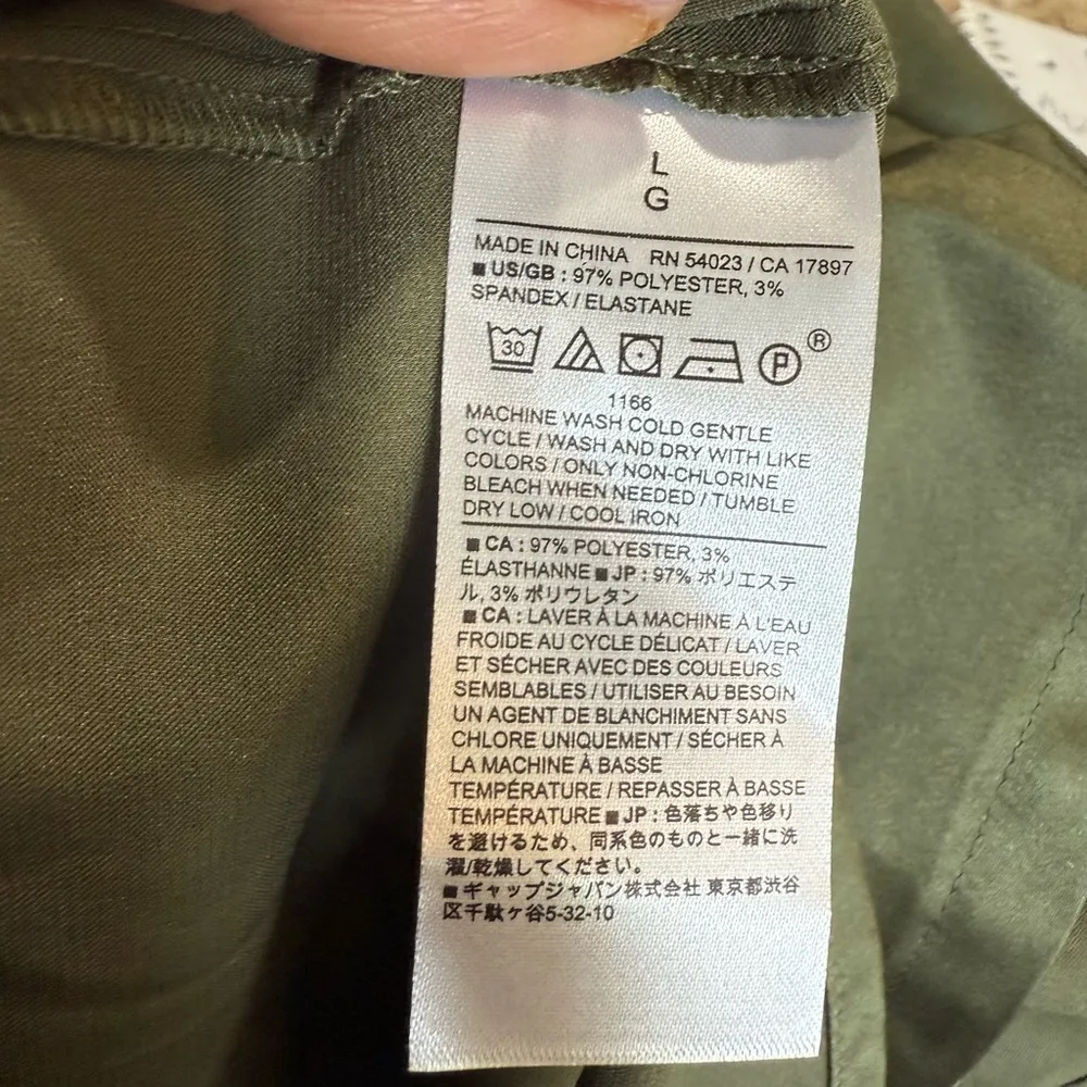 Banana Republic Green Asymmetrical 3/4 Sleeve Blouse - Image 5