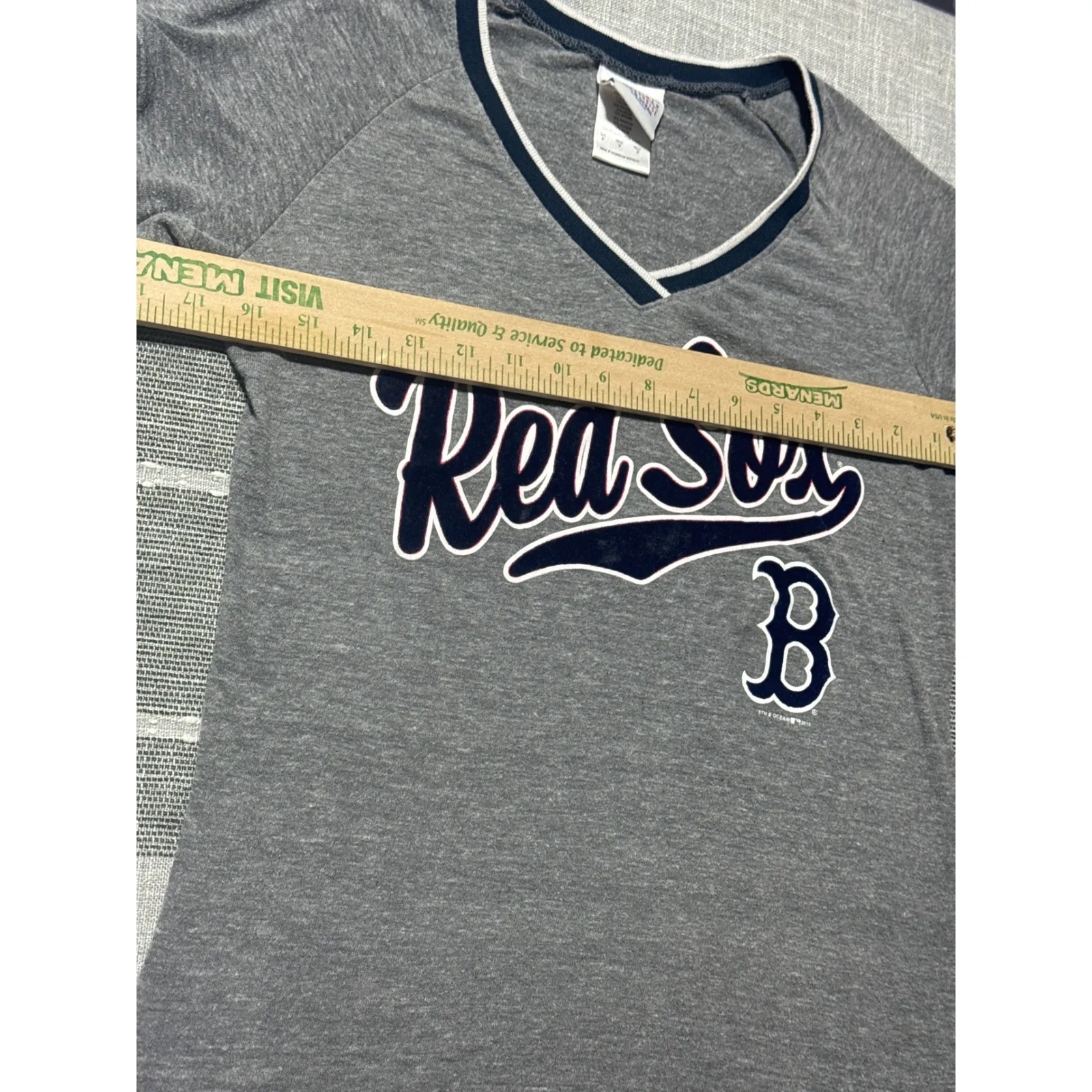 5th and Ocean Red Sox V Neck T Shirt Women's Medium Gray Baseball Tee - Image 3