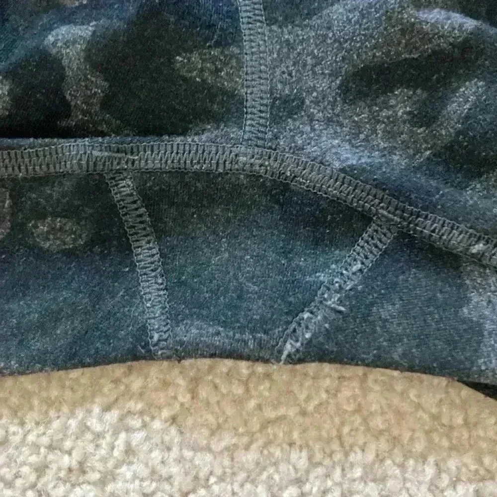 ⭐️ Fabletics camo leggings - Image 5