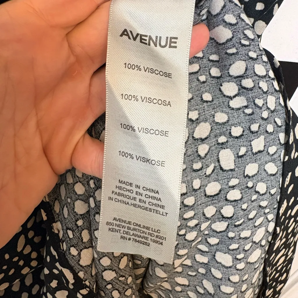 Avenue Black Abstract Dot Romantic Maxi Dress Flowy Empire Waist Size 18 - Image 6