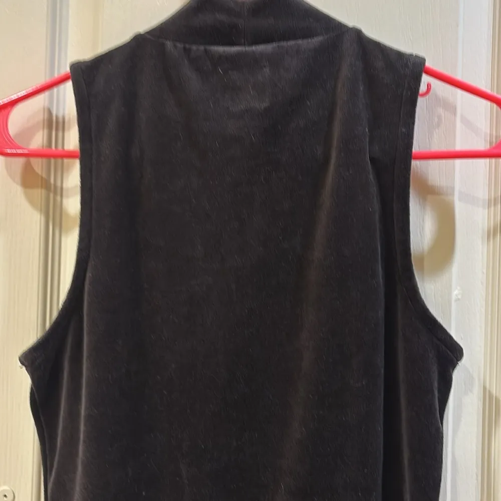 GAP NWTS..BLACK SLEEVELESS BODY SUIT BLACK VELOUR..SIZE SMALL.. - Image 5