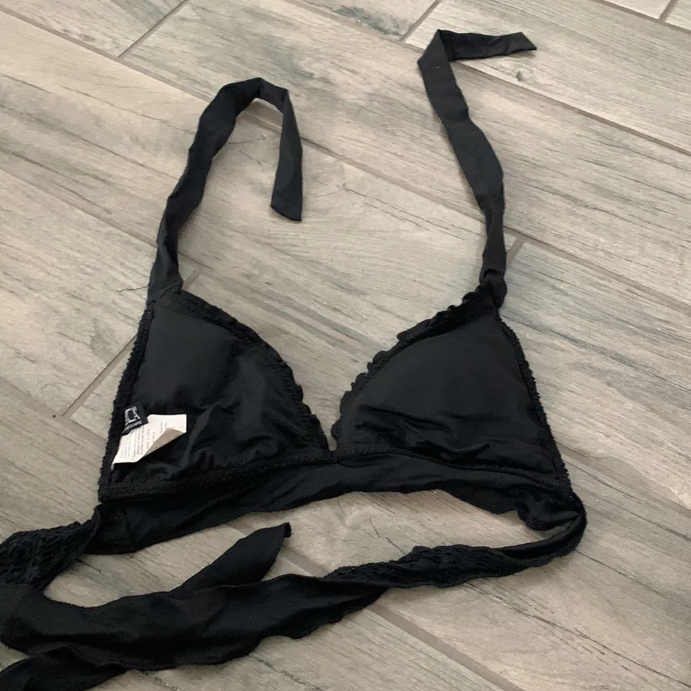 Becca black bikini top - Image 4