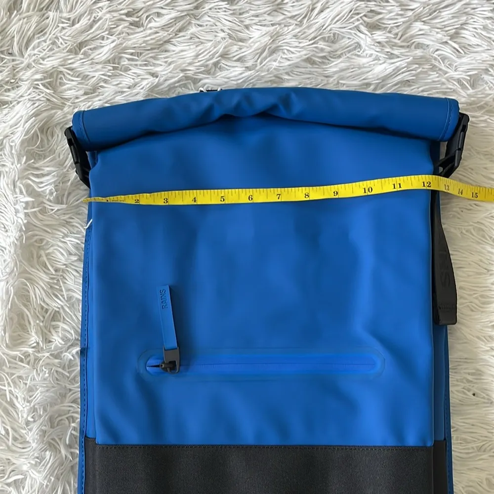 Rains Unisex Trail Rolltop Backpack Waves color one size - Image 6