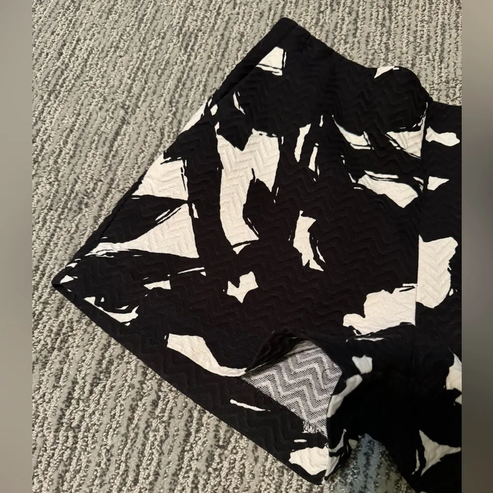 Banana Republic Dress Shorts - Image 2