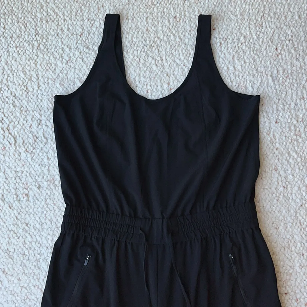 ATHLETA Unbound Lightweight Sleeveless Cargo Jumpsuit Black Medium Tall - Image 4