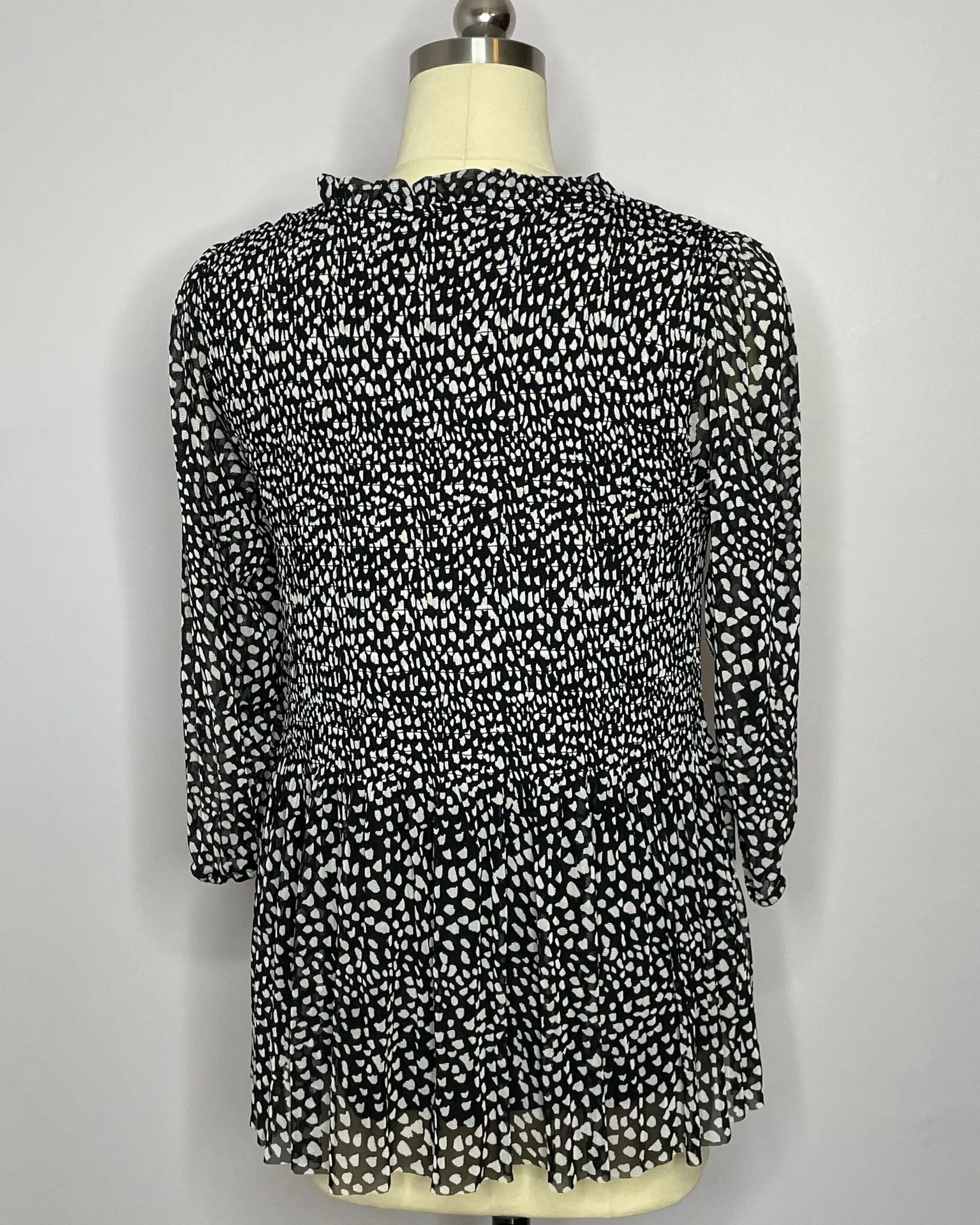 Rose + Olive Boho Peasant Tie Top Blk/White L - Image 3