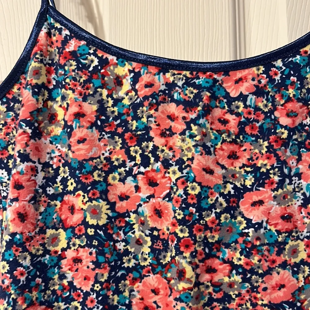 Active Basic Navy Pink Floral Spaghetti Strap Cami Mesium - Image 2