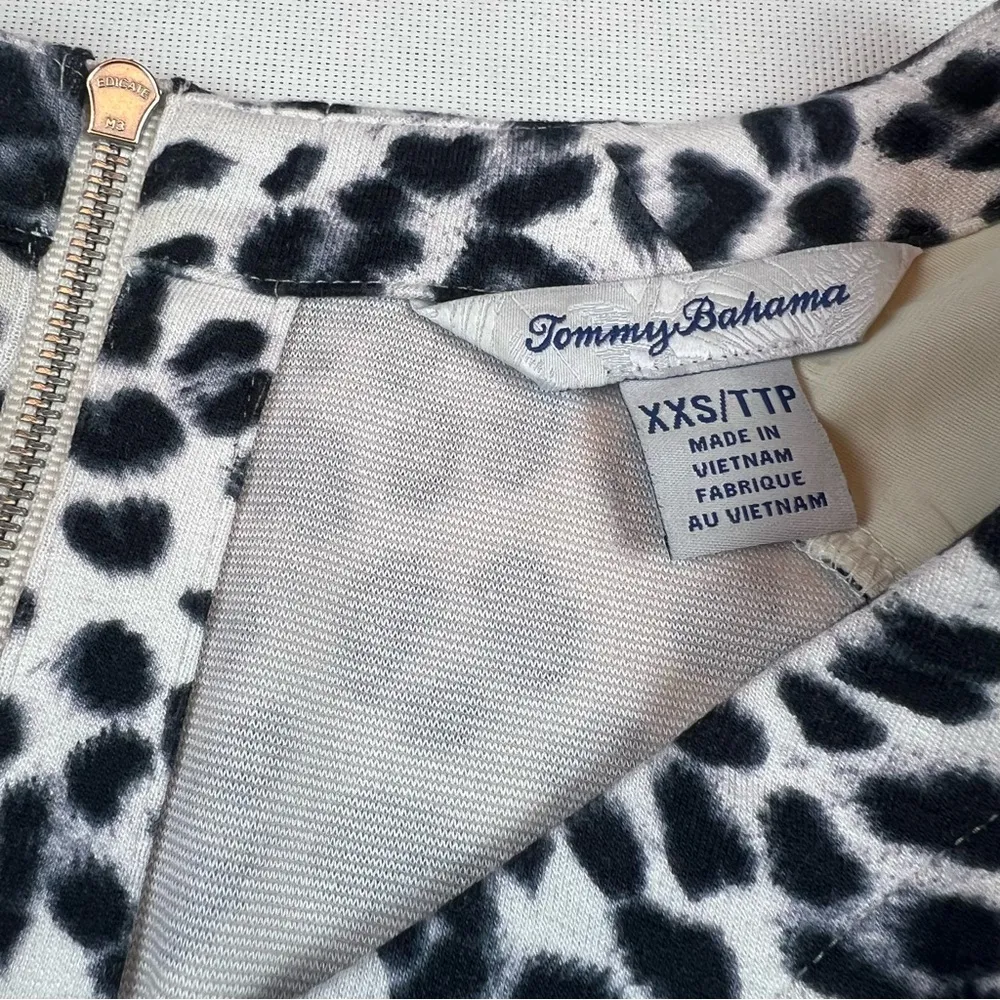 Tommy Bahama Darcy Lovely Leo Balloon Sleeve Dress - Image 8