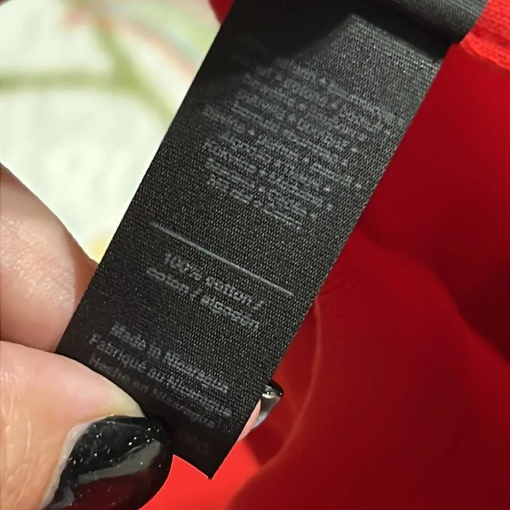 GILDAN women's size 2XL casual short sleeve tee Anti Social Moms Club red black - Image 7