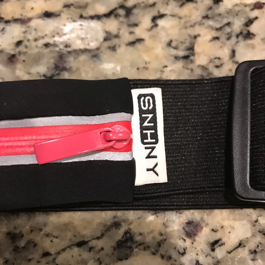 SNHNY RUNNING BELT Pink - Image 3