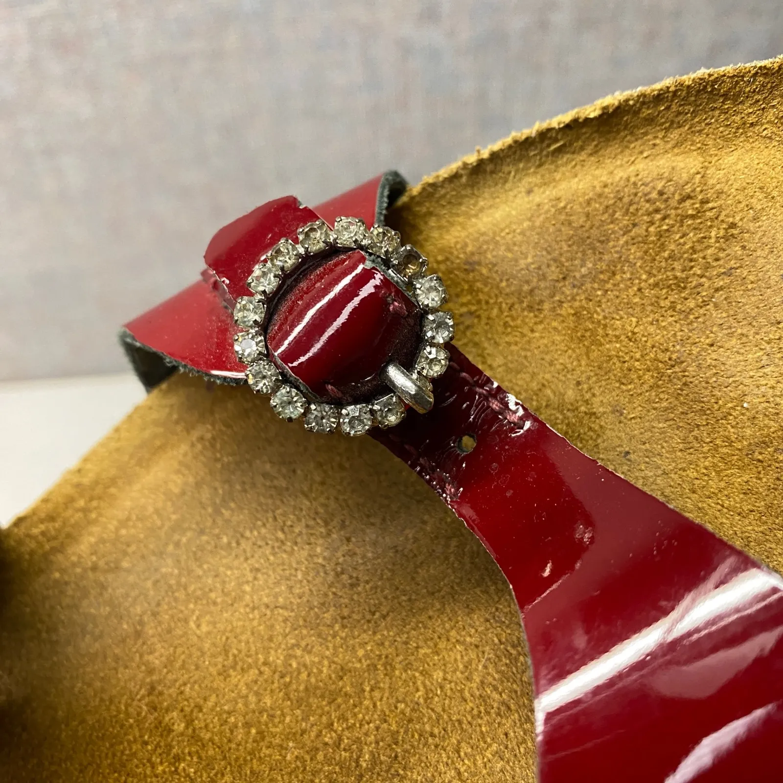 NAOT Red Patent Leather Rhinestone Buckle Footbed Sandals Women Size 38 FLAWED - Image 10