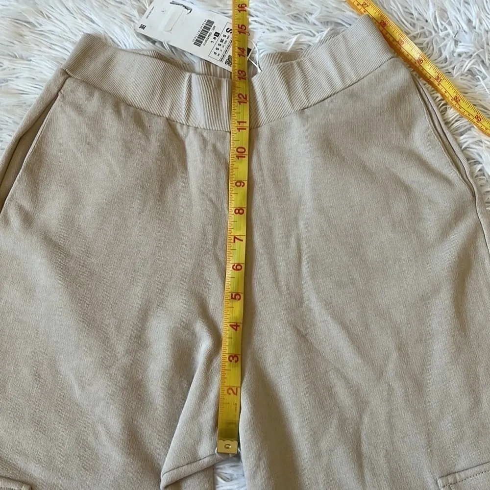 ZARA Women’s Joggers Cargo elastic waistband Pants Beige size Small NWT - Image 4