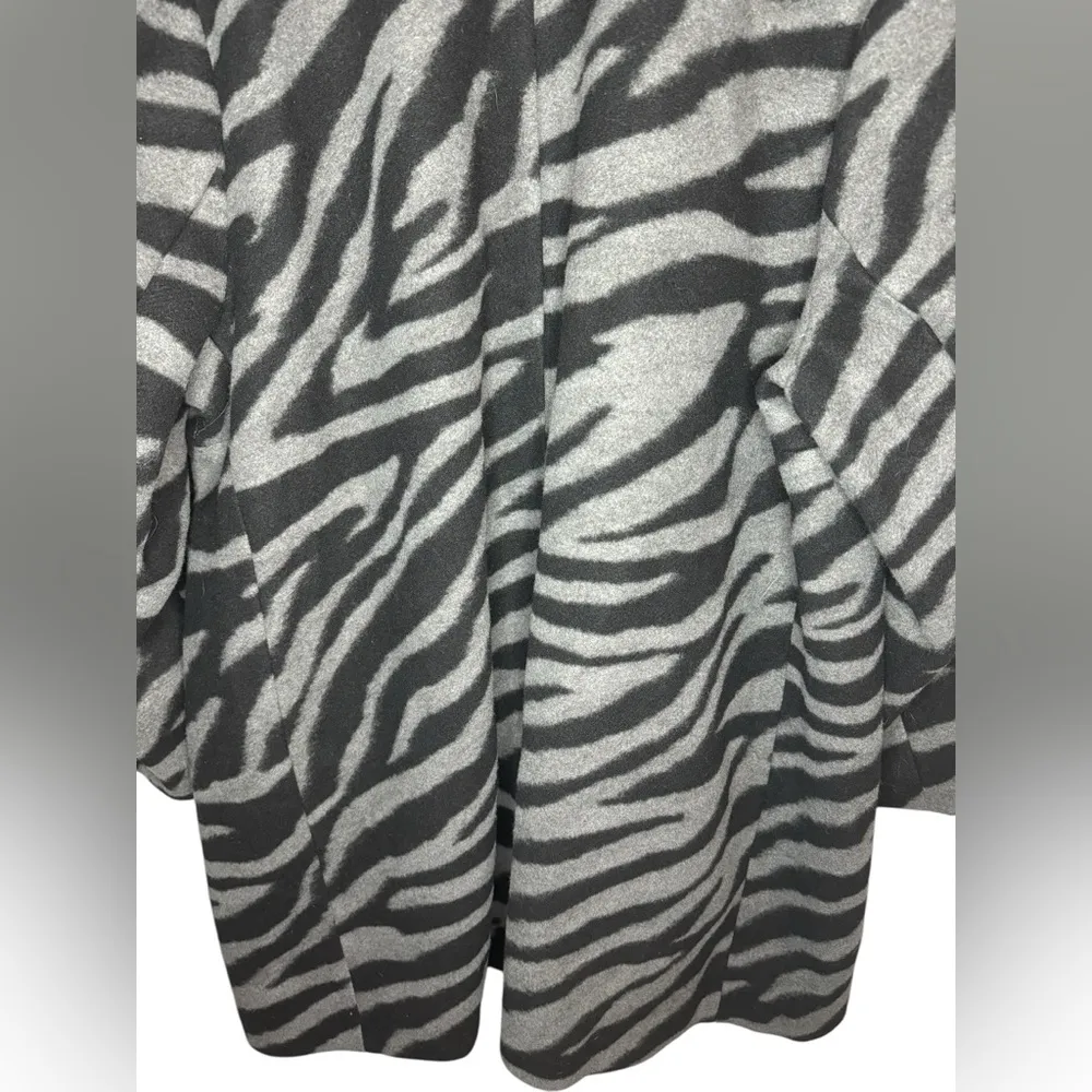 Torrid Jacquard Blazer Style Coat Size 3X Tiger Wave - Image 8