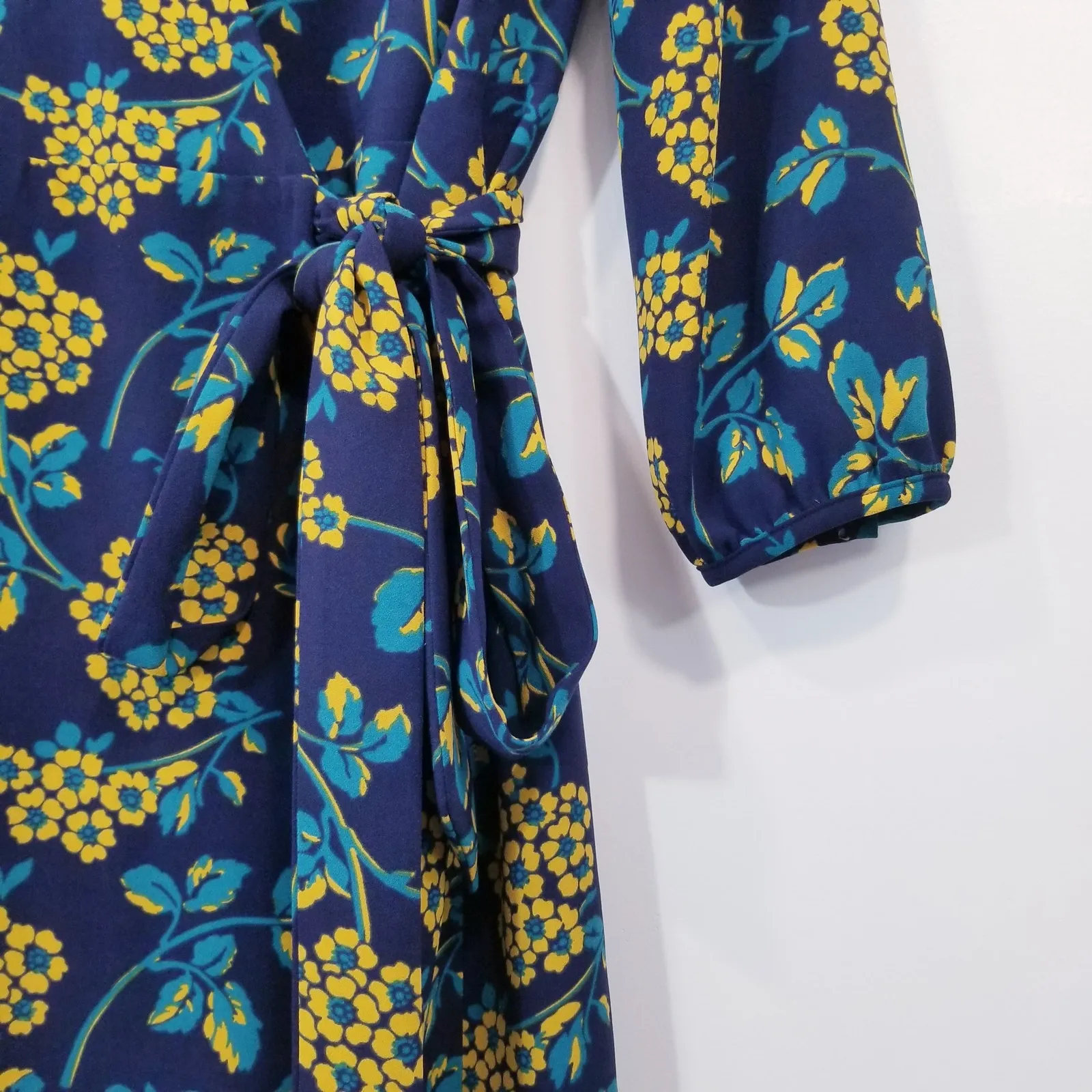 J, Crew Floral Print Wrap Dress V-Neckline 3/4 Sleeves - Image 3