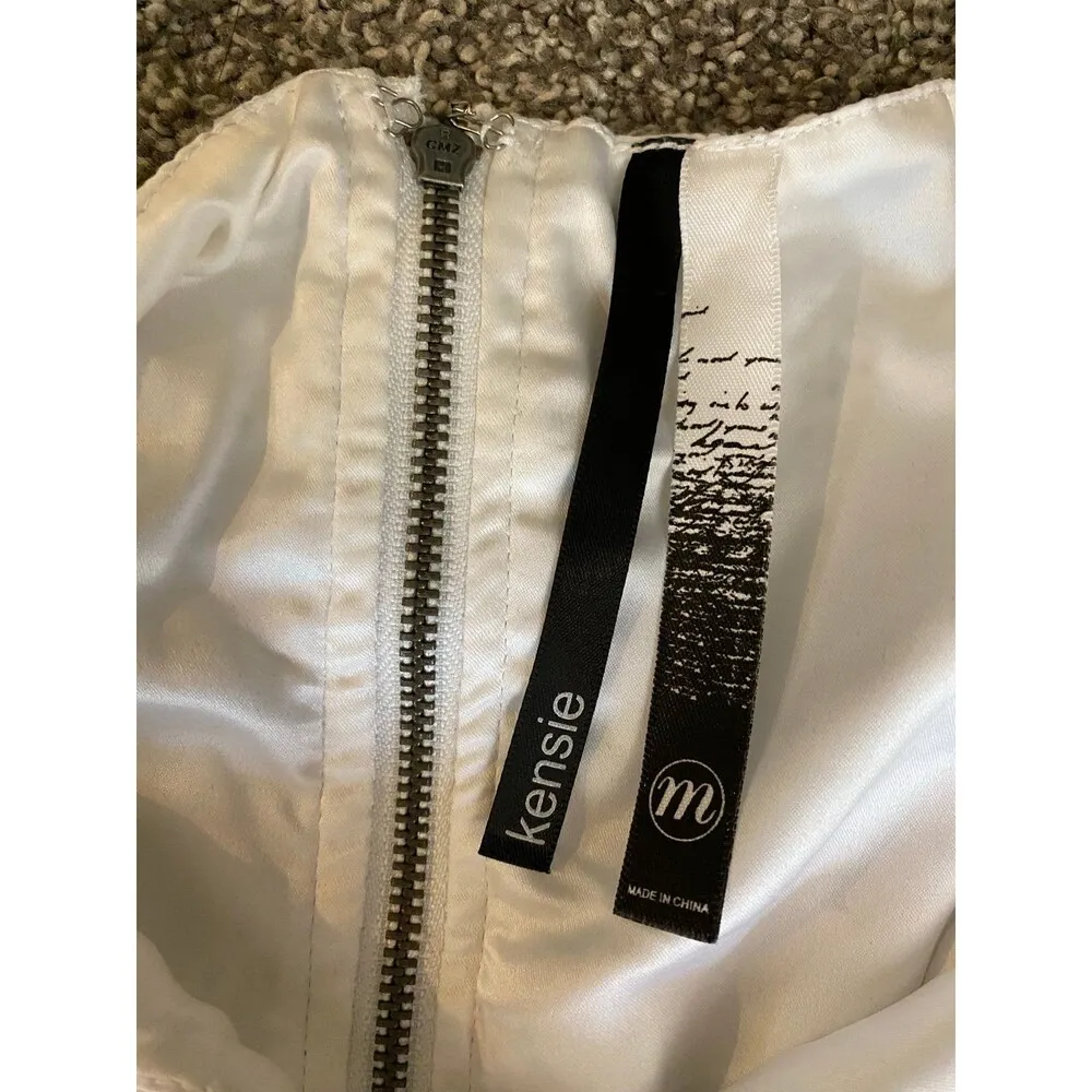 Kensie White Eyelet Peplum Sleeveless Top Size M - Image 3