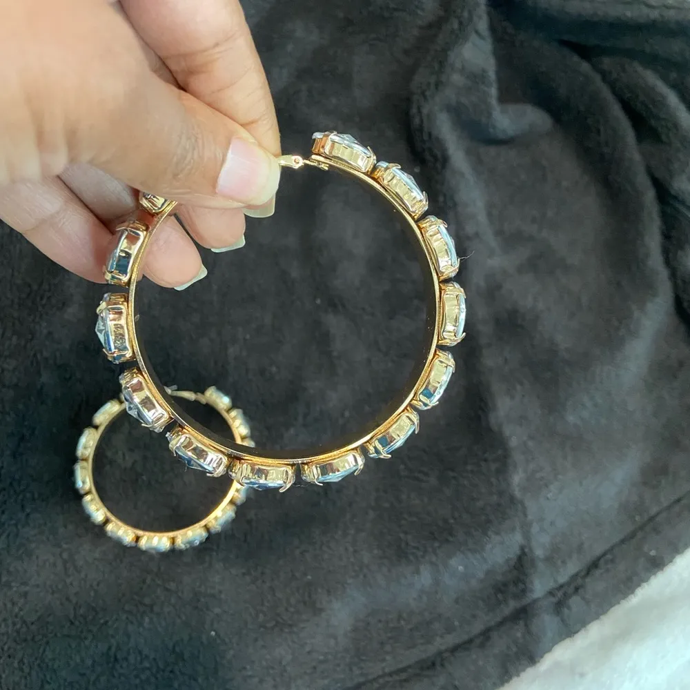 Elegant Exaggerated Chunky Gold Crystal Hoop Earrings - Image 5