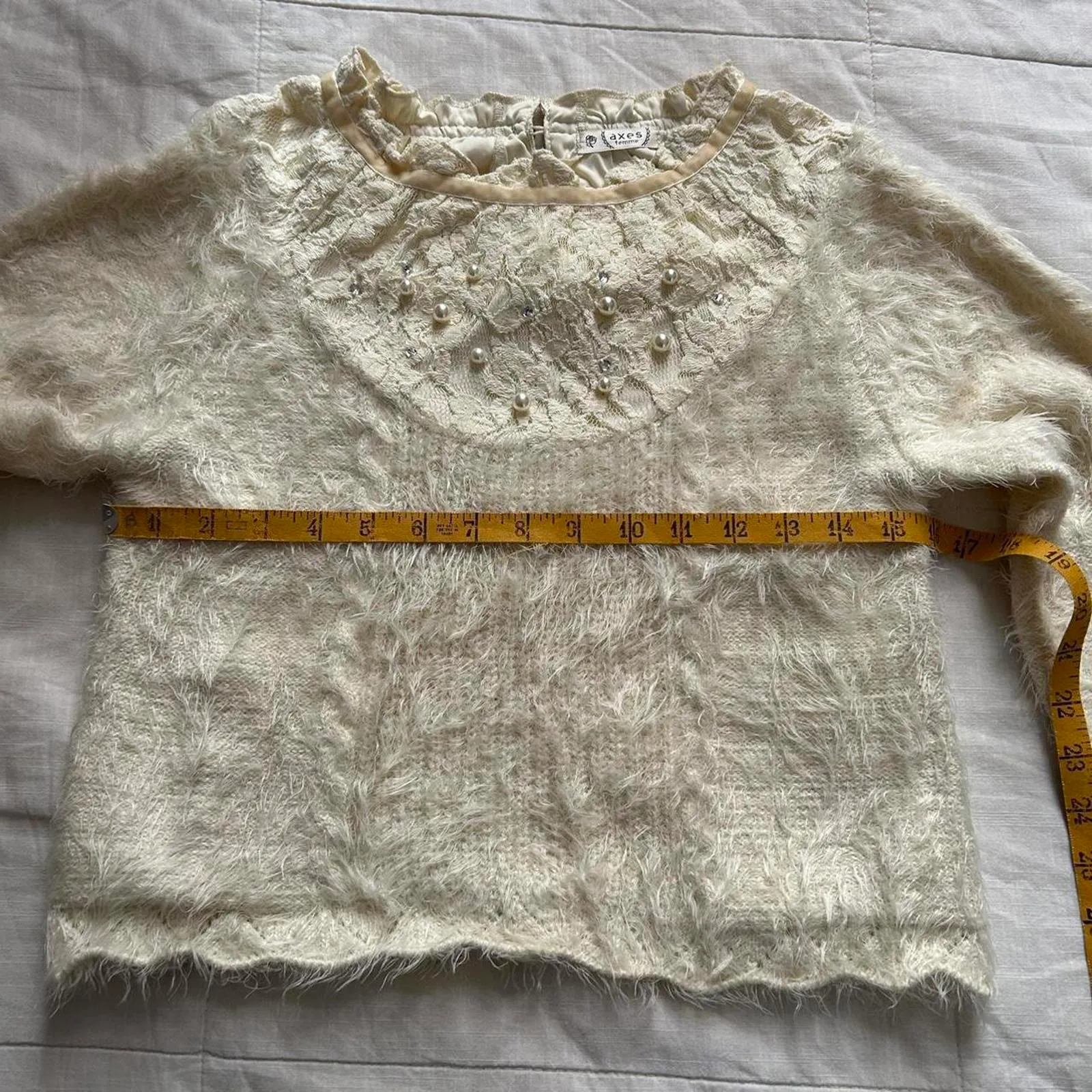 Axes Femme Cream fluffy fuzzy long sleeve sweater with pearls and velvet details White Size M - Image 5