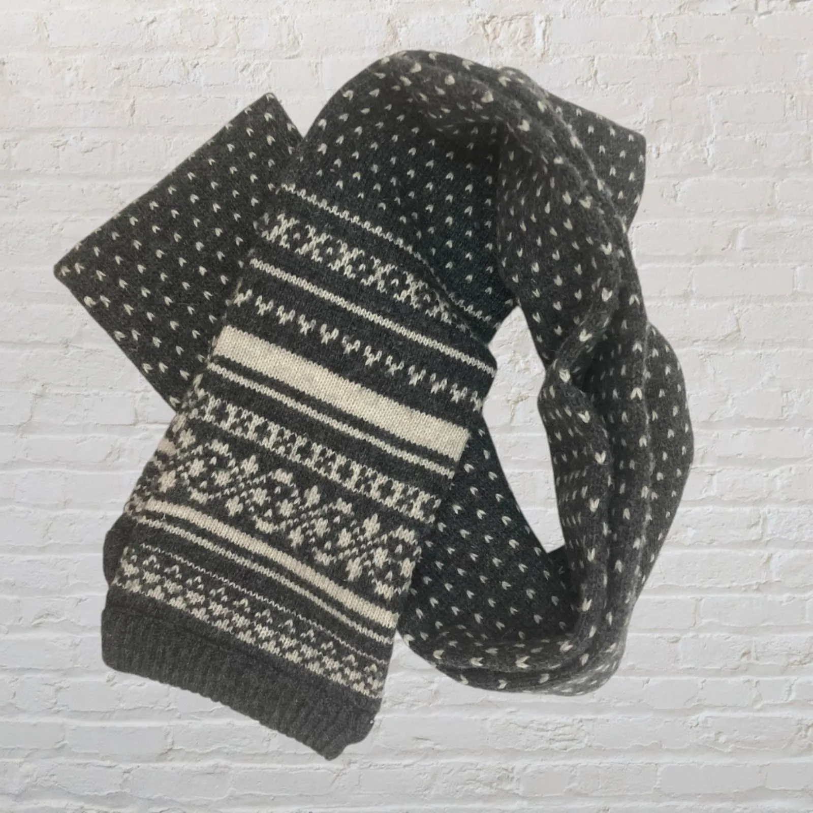 American Eagle Fair Isle Wool Blend Scarf Unisex - Image 5