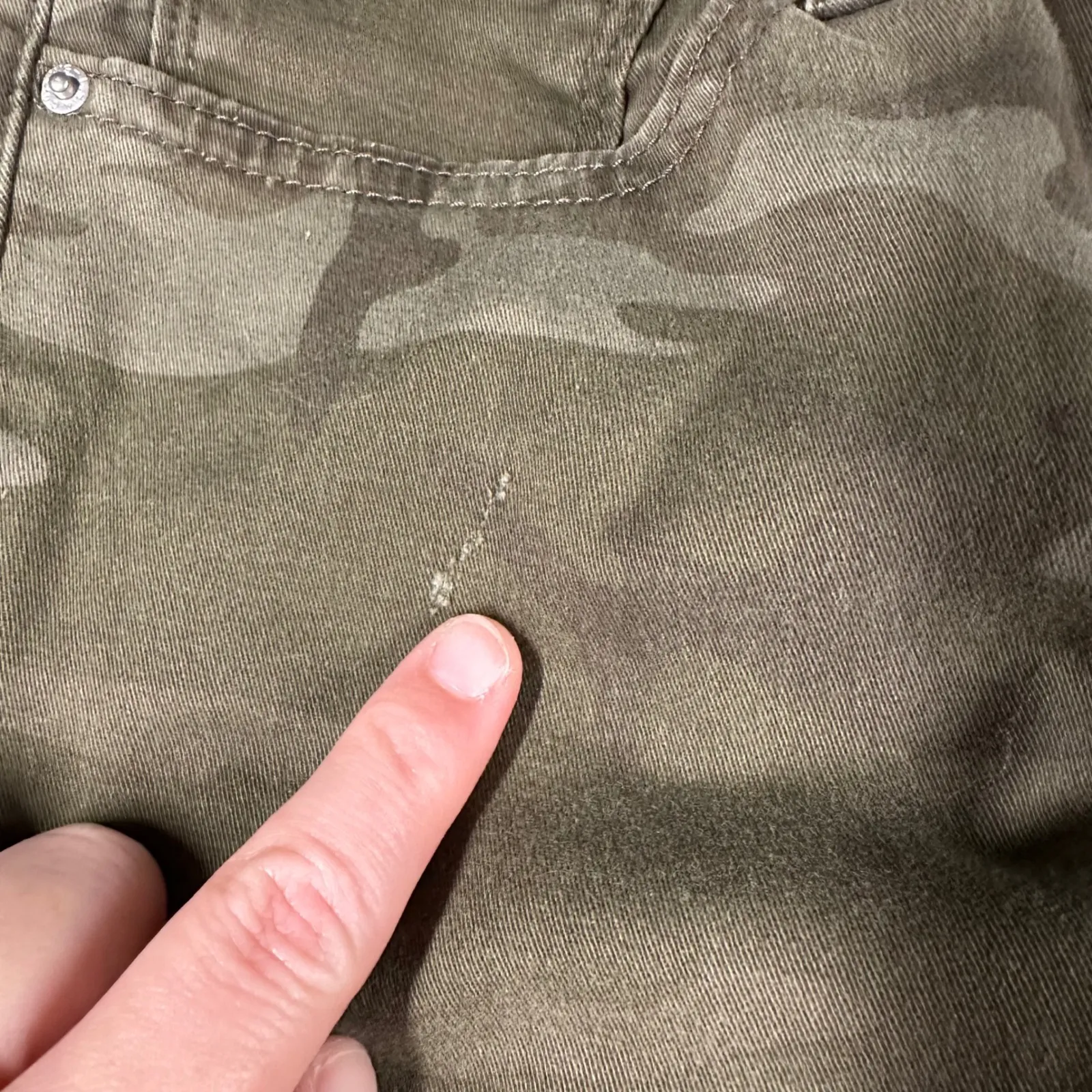 Levis 711 Skinny Jeans Womens 29 Olive Green Camo Camouflage Casual Flat Front - Image 4